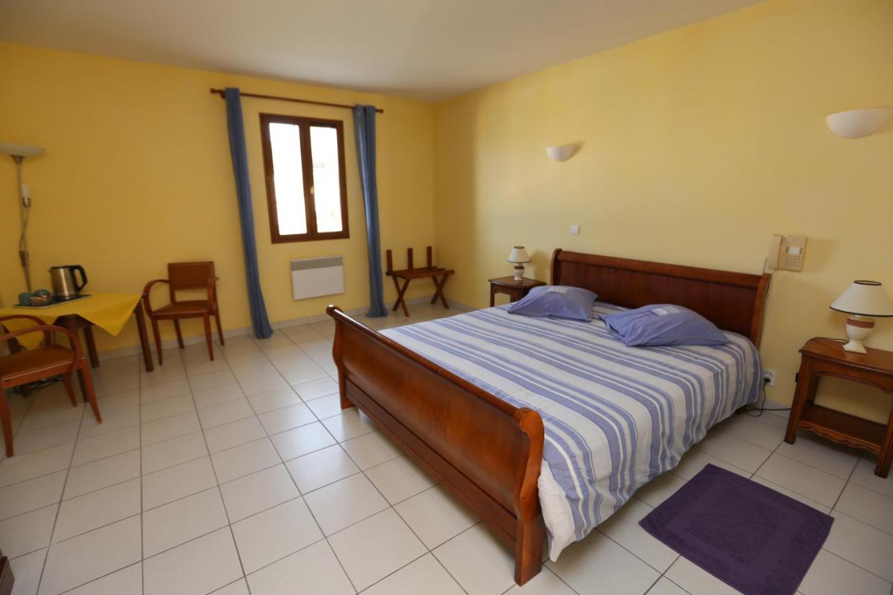 Hotel Le Relais Du Chateau Grignols  Экстерьер фото